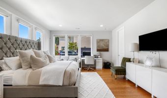 9775 SANVITALIA St, Bethesda, MD 20817