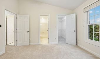 21208 HEDGEROW Ter, Ashburn, VA 20147