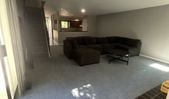 52 Deer Run 52, Bethel, CT 06801