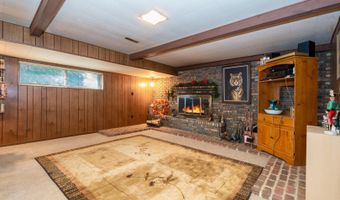 874 Hillandale Dr, Antioch, IL 60002
