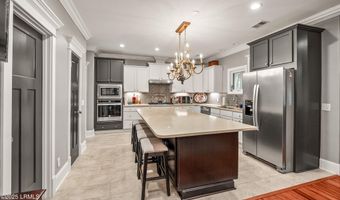 9 Bajala Dr E, Beaufort, SC 29907