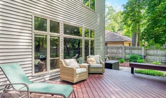 1501 S Weimar St, Appleton, WI 54915