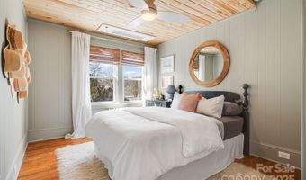 22 Kenilwood Pl, Asheville, NC 28803