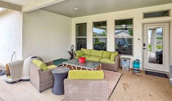 406 Plantation Ct, Carlsbad, NM 88220