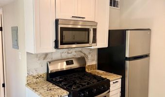 4903 AMERICANA Dr T7, Annandale, VA 22003
