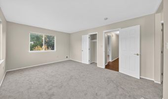 1606 Madaline Dr, Avenel, NJ 07001