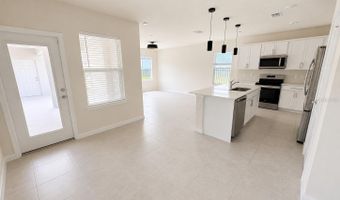 4083 FEATHER TREE Dr, Apopka, FL 32712
