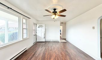 2608 Hinton Rd, Athens, WV 24712