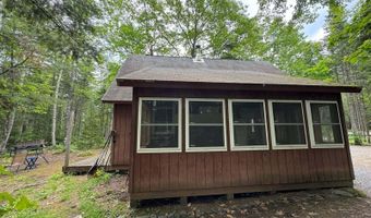 6 Maple Dr, Abbot, ME 04406