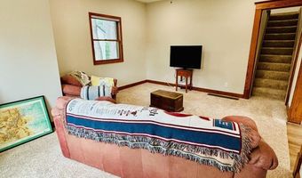 302 W Call St, Algona, IA 50511