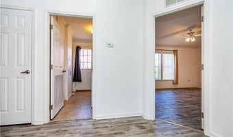 40 Campbell Cir, East Greenwich, RI 02818