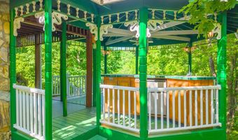 144 Panther Creek Dev, Almond, NC 28702