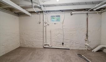 8105 Grandview Ave, Arvada, CO 80002