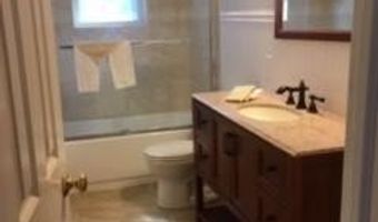 7205 ORKNEY Pkwy, Bethesda, MD 20817