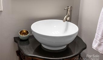 315 Glenn Bridge Rd, Arden, NC 28704