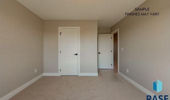 1517 W Autumn Cir, Brandon, SD 57005