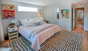 560 Iris Ave, Boulder, CO 80304