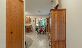 7549 W Village Crest Dr, Madison, WI 53719