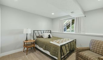 5363 Windfield Dr, Allendale, MI 49401