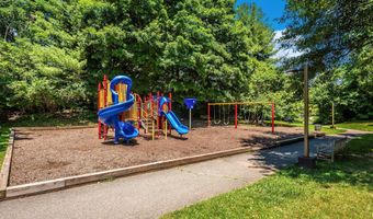 5914 BARBADOS Pl 202, Rockville, MD 20852