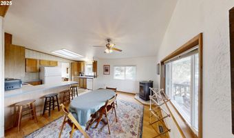 17360 MOUNTAIN Dr, Brookings, OR 97415