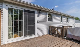 14 Hotchkiss Dr, Bristol, CT 06010