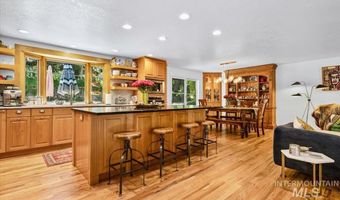 2921 N Arran Ct, Boise, ID 83702