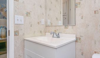 1656 Garrett Mill Rd, Baker, FL 32531