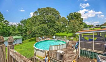 958 W Hunt Rd, Alcoa, TN 37701