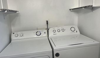 7 Metroview Ct, Ann Arbor, MI 48108