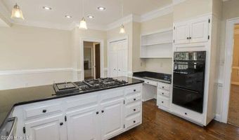 809 Houndslake Dr, Aiken, SC 29803