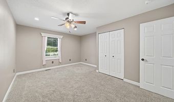 2915 Lee Marie Dr, Adrian, MI 49221