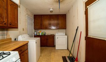 2528 Meadow Rd, Biloxi, MS 39531