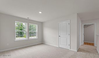 16 Dahlia Ct, Bayville, NJ 08721