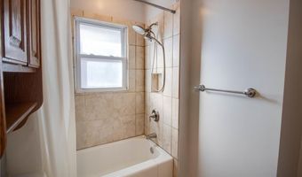 3512 Wickenhauser Ave, Alton, IL 62002