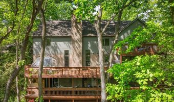 3427 E Dobson Pl, Ann Arbor, MI 48105