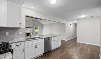 1194 Meadow Oaks Dr NW, Acworth, GA 30102