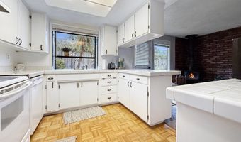 1330 CRISSEY Cir, Brookings, OR 97415