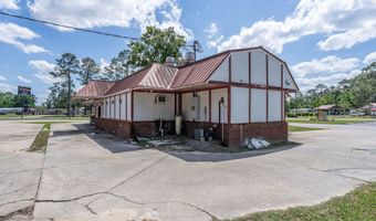 804 S Dixon, Alma, GA 31510
