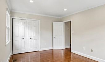 3217 SUTTON Pl NW A, Washington, DC 20016