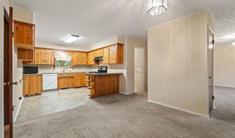 803 8th St, Barling, AR 72923