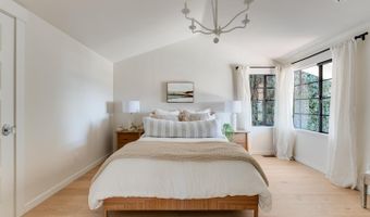 221 Highland Dr, Aptos, CA 95003