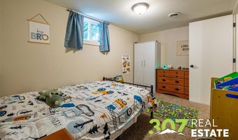 153 E 1st St N, Cowley, WY 82420