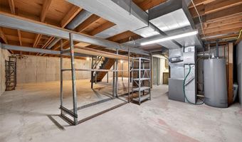 618 Running Creek Dr, Ballwin, MO 63021