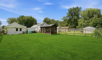 23016 W Lakeview Ave, Antioch, IL 60002