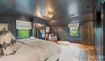2100 The Plaza Rd, Charlotte, NC 28205