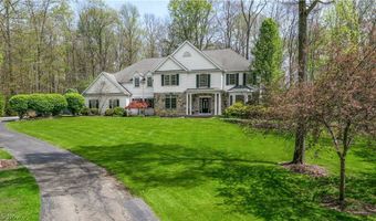 875 Cascades Dr, Aurora, OH 44202
