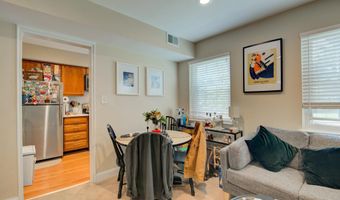2100 N SCOTT St 103, Arlington, VA 22209