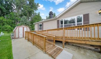 817 Savannah River Dr, Adrian, MI 49221