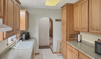 738 W Park St, Albion, NE 68620